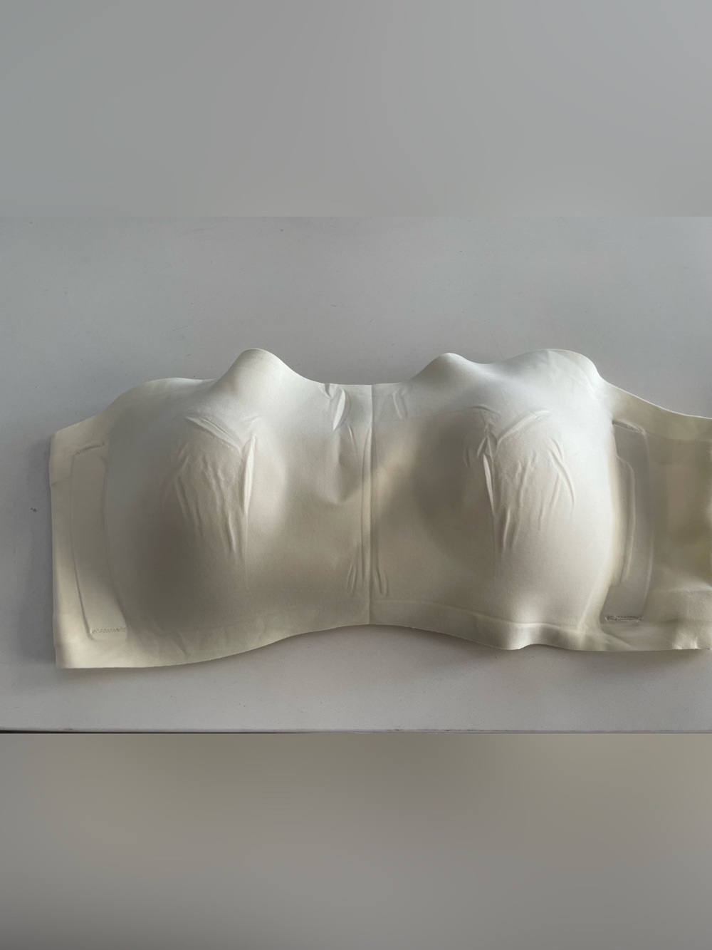 Seamless (M) Strapless Bandeau Bra - Cream Medium